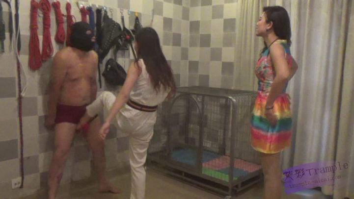 品丝阁 重度踢踹 蛋肿一周未好