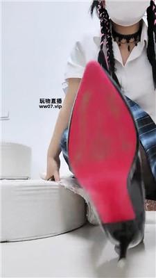 【蛮蛮呀】高跟黑丝羞辱    250317-10