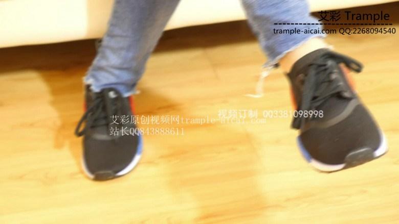 才女小主的短丝袜