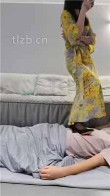 【安安】暴力踩狗头/黑丝高跟全体重踩踏