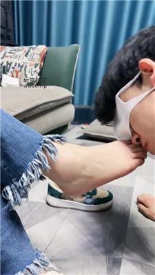 【大小姐S】涂鸦羞辱-舔脏鞋吃白袜/头压马桶 JS250222-40