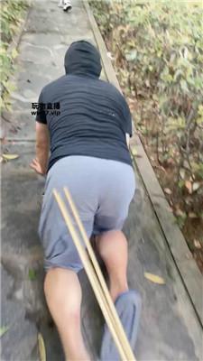 【沐沐】户外遛狗虐跟踪狂【双视角版】 JS250420-34