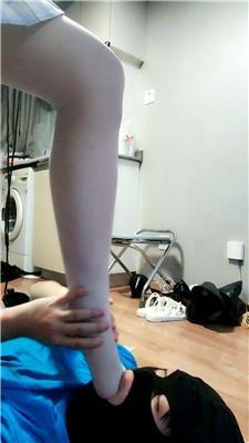 【林清雅】短靴肉丝踩踏-吊绑重度鞭打 JS250413-26