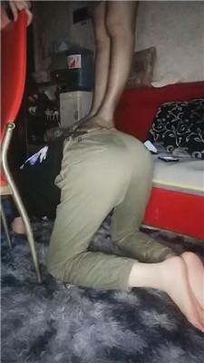 【诺主】高跟黑丝全体重踩踏 bf49261