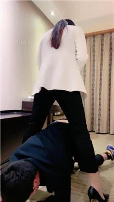 【丹祖宗】御姐S-高跟踩踏/提档/近距离舔肉丝脚