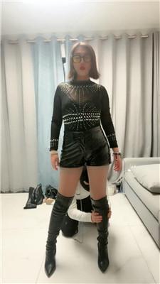 【伊兮夫妻】长靴美腿连环踢裆 bf49064