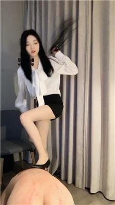 【千千】白领S-重度鞭打-高跟踩 bf51886