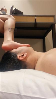 【胖虎】沉浸式裸足恋足狂舔 JS250211-7