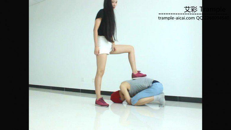 超漂亮天依女主暴打小流氓！