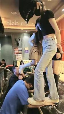 【美娜格格】圈内聚会多S多奴群调群虐【四视角版】