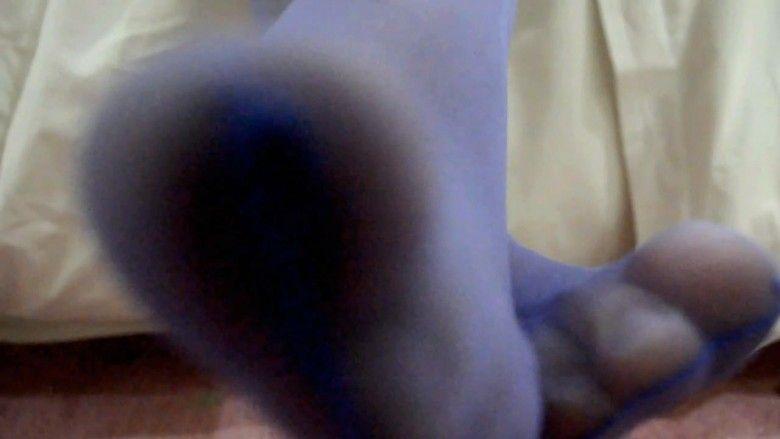 『奴隶岛』—婷婷POV第一视角舔脚踩踏调教