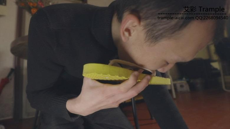 居家人字拖裸足舔