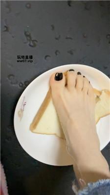 【安安sama】踩踏碾压脚下喂食 JS250324-14