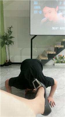 【辣姐】酸臭肉丝脚狂舔-戒尺虐打 JS250322-16