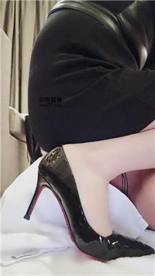 【米小糖】近距离-舔高跟肉丝jio/喂漱口水 JS250224-23