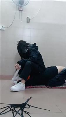 【奇了怪了】棍棒底下出骚狗 JS250116-35