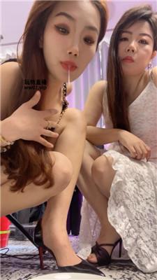 【美伢】双主踩踏灯+口水羞辱    250426-2