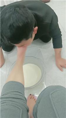 【卡罗琳】狗嘴伺候沐足洗脚奶 JS250121-23