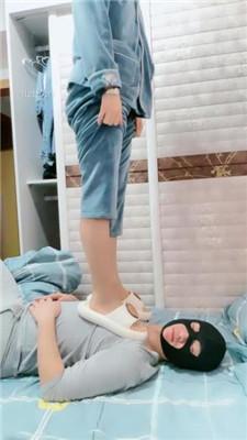 【九蛇大大】脏拖鞋踩狗/腿绞窒息/掐乳