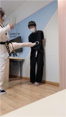 【跆拳道女神】体校学生重度踢踹虐打 JS250104-18