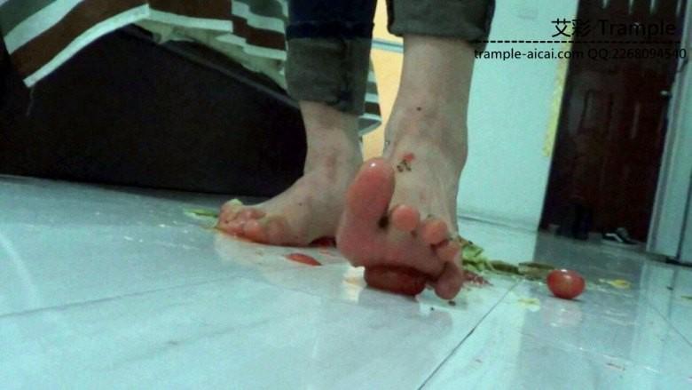 黑冰踩水果榨水果酱