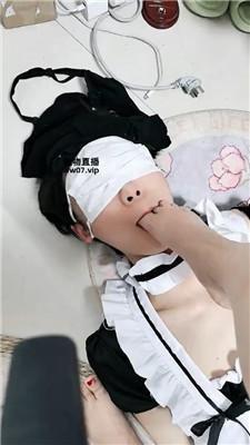 【蛮蛮呀】可爱妹妹羞辱抖M哥哥 JS250316-31