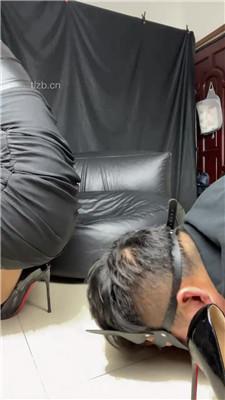 【甜心教主】肉丝高跟美腿踩虐诱惑