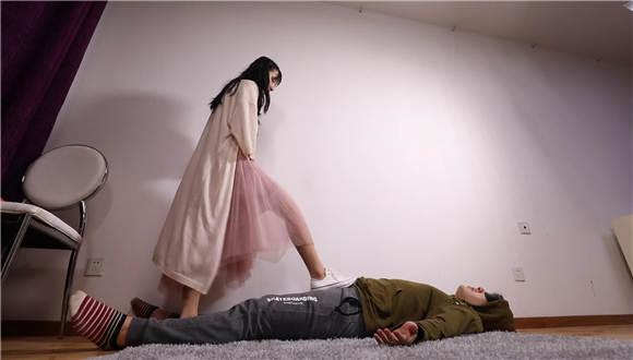 初九帆布鞋踩（未流出视频独家发布）