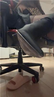 【榕】香水控制    250408-15