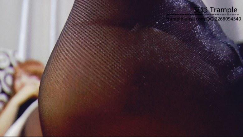 洋娃娃第一人称秀丝足