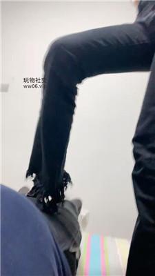 【妙妙】裸足狂舔-坐脸窒息 JS250207-22