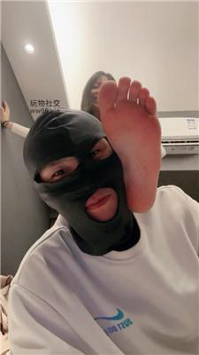 【猴歌】瑜伽裤坐脸/白袜脚踩虐 bf50440