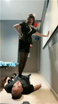 【西北傻子】开发素人技师黑丝蹂躏 JS250422-20