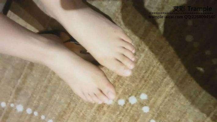 技师经理的表妹00后美女技师的初次调教