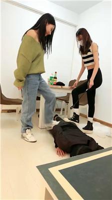 【乔伊】双S-运动鞋暴力踢踹虐打/脚下喂食【三视角版】 bf49221