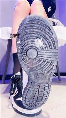 【奶味小仙女】黑白双煞    250501-13