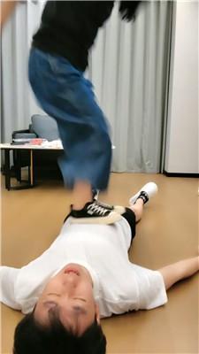 【甜柚】帆布鞋美足虐兄弟奴 bf53719