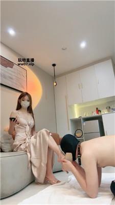 【楚楚】长裙女神玉足狂舔 bf53118