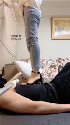 【安安sama】高跟凉鞋踩踏/近距离吮吸脚趾 JS241216-28