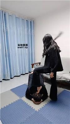 【木子】玉足踩踏鞭打 JS250314-16