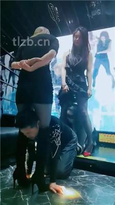 【梦幻大大】公开处刑-和闺蜜KTV玩弄小三母狗【下】