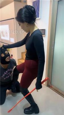 【猫爷】过膝长靴踩踏/鞭打/骑马/耳光