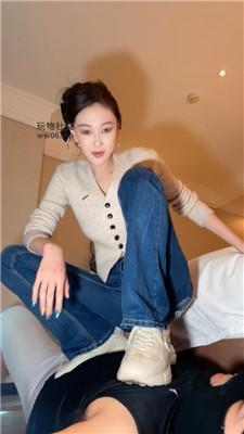 【艾琳175】学弟挑战重度踢裆踩踏 bf49831