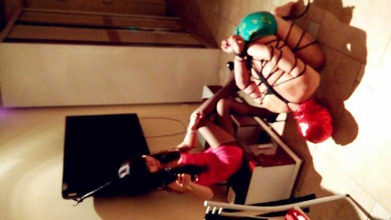 最后的落幕现实鞭雨