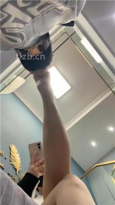 【辣姐】高跟肉丝脚脚垫/踩踏喂食/下跪伺候