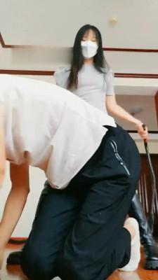 【悦主大大】长靴踩/抽耳光/转胯鞭打/吐口水/喝圣水/恋足舔