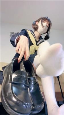 【奶味小仙女】同桌的鞋    250207-11