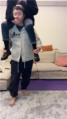 【埋汰】健身后皮鞋黑袜虐狗子 JS250224-12