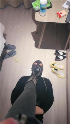 【沐阳大小姐】胯下辱/舔脏长靴原味船袜/骑马踩踏/脚喂食