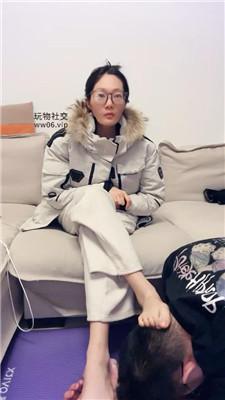 【埋汰】风衣女神骑马虐脚下奴【下】 JS250125-9